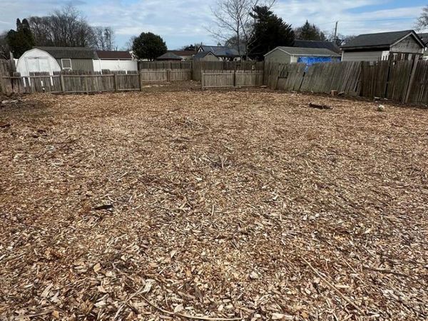 Feustal Street , Lindenhurst, NY 11757