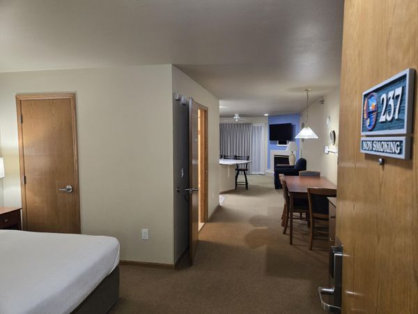 111 Center St, Unit 237, Lake Geneva, WI 53147