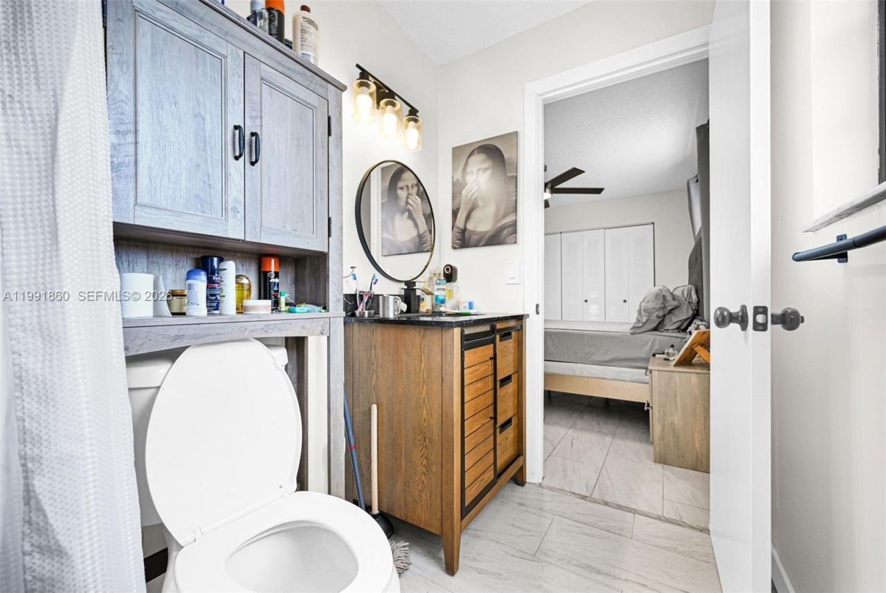 2934 NW 94th St , Miami, FL 33147 Photo