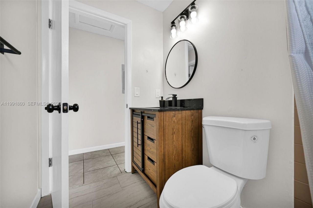 2934 NW 94th St , Miami, FL 33147 Photo