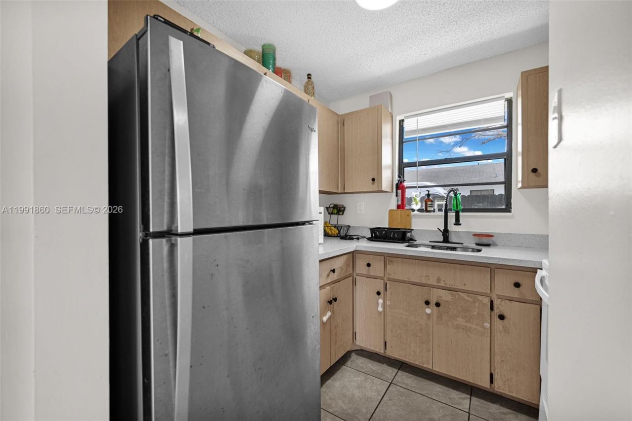 2934 NW 94th St , Miami, FL 33147 Photo