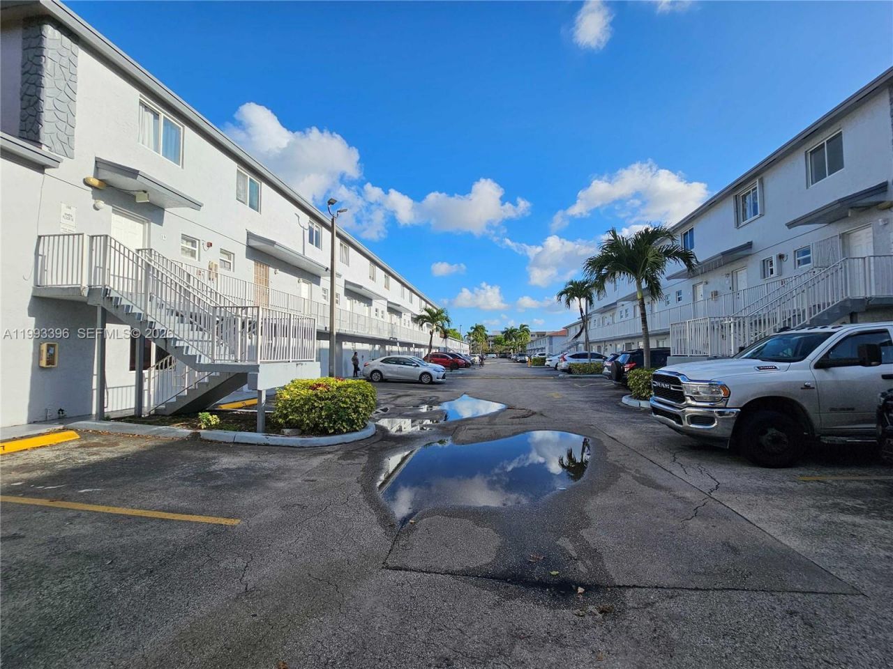 8027 NW 8th St, Unit 17, Miami, FL 33126 Photo