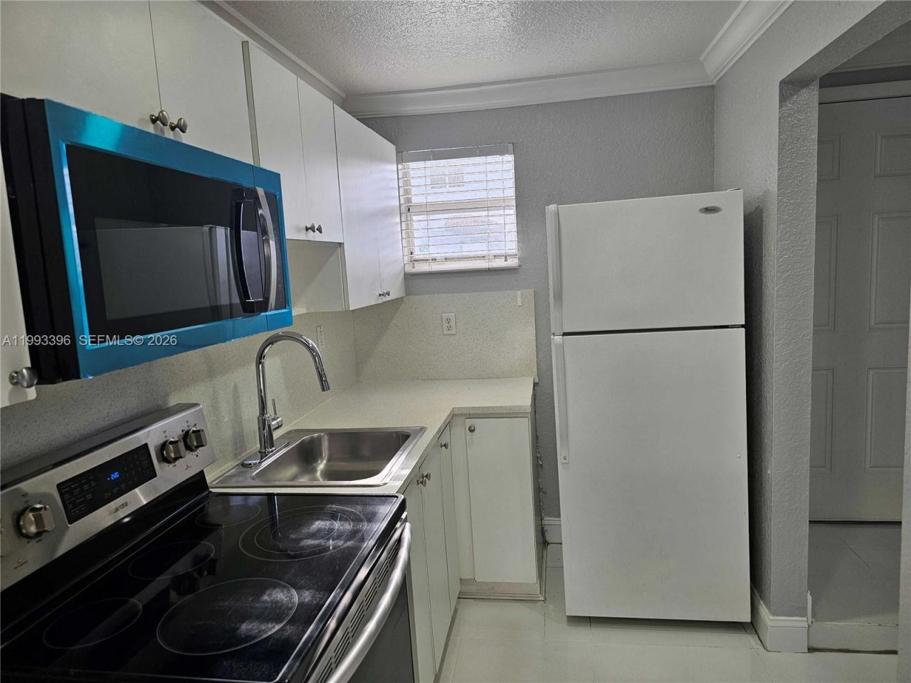 8027 NW 8th St, Unit 17, Miami, FL 33126 Photo