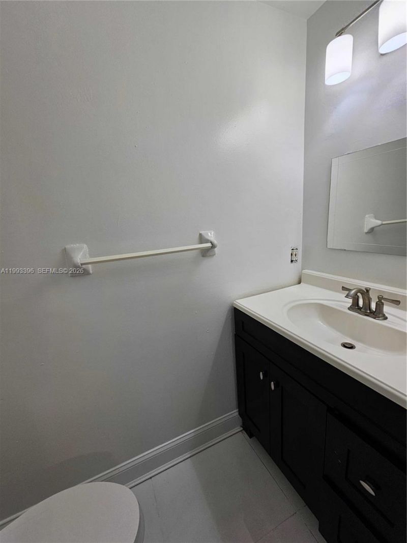 8027 NW 8th St, Unit 17, Miami, FL 33126 Photo