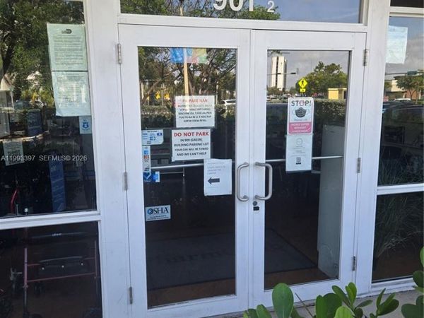 901 N Miami Beach Blvd , North Miami Beach, FL 33162