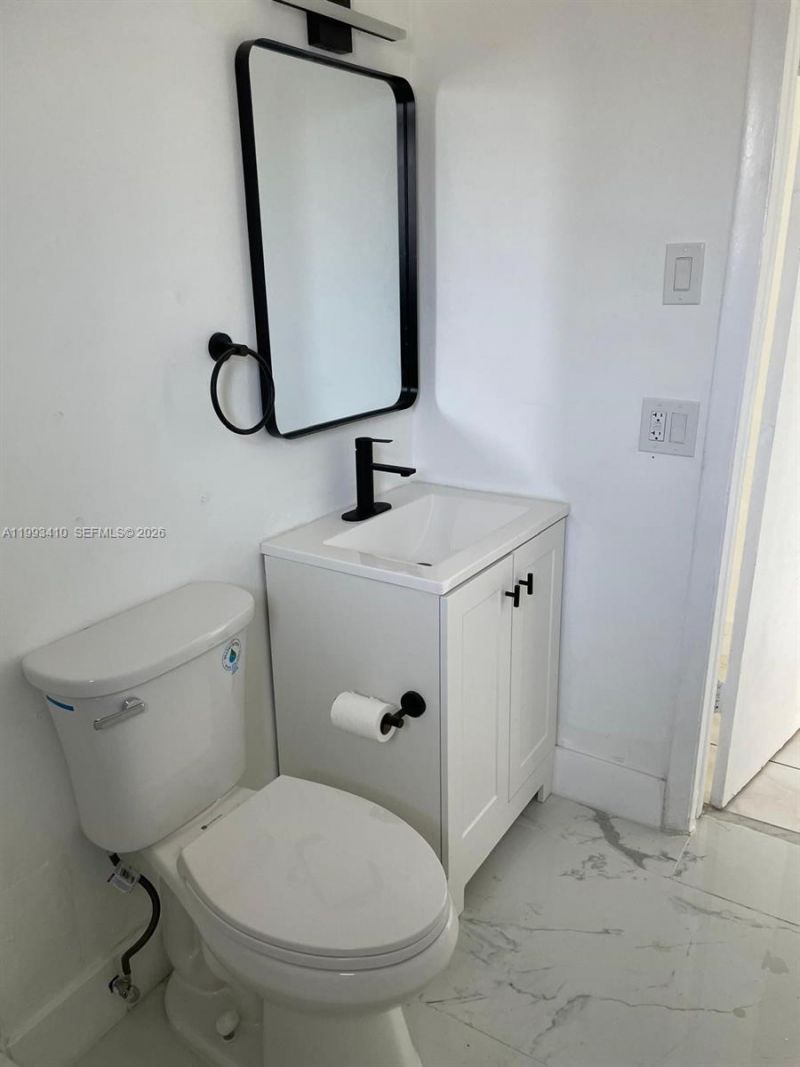 6025 Polk St, Unit 8, Hollywood, FL 33024 Photo