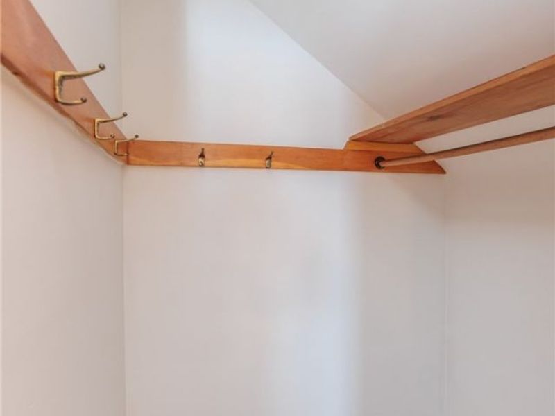 18119 Windward Road, Cleveland, OH 44119 Photo 12