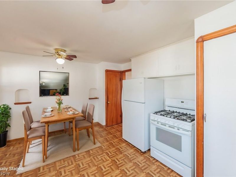 18119 Windward Road, Cleveland, OH 44119 Photo 6