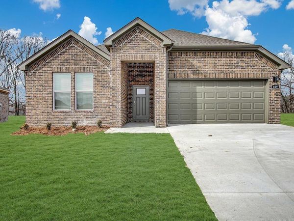 315 Lainey Drive, Maumelle, AR 72113