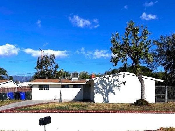 26930 14th Street, Highland, CA 92346