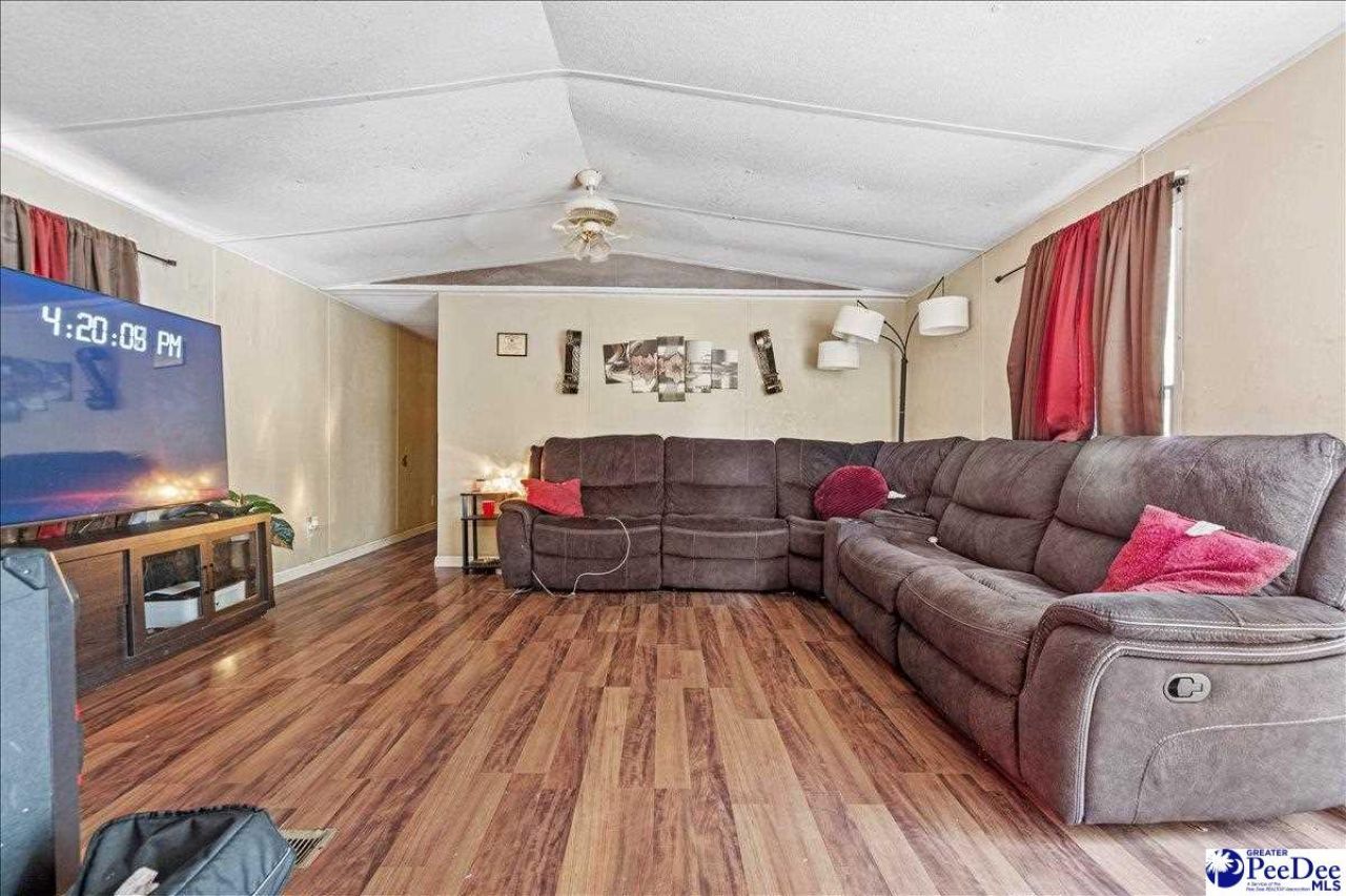 3103 Meadowbrook Dr Photo 15