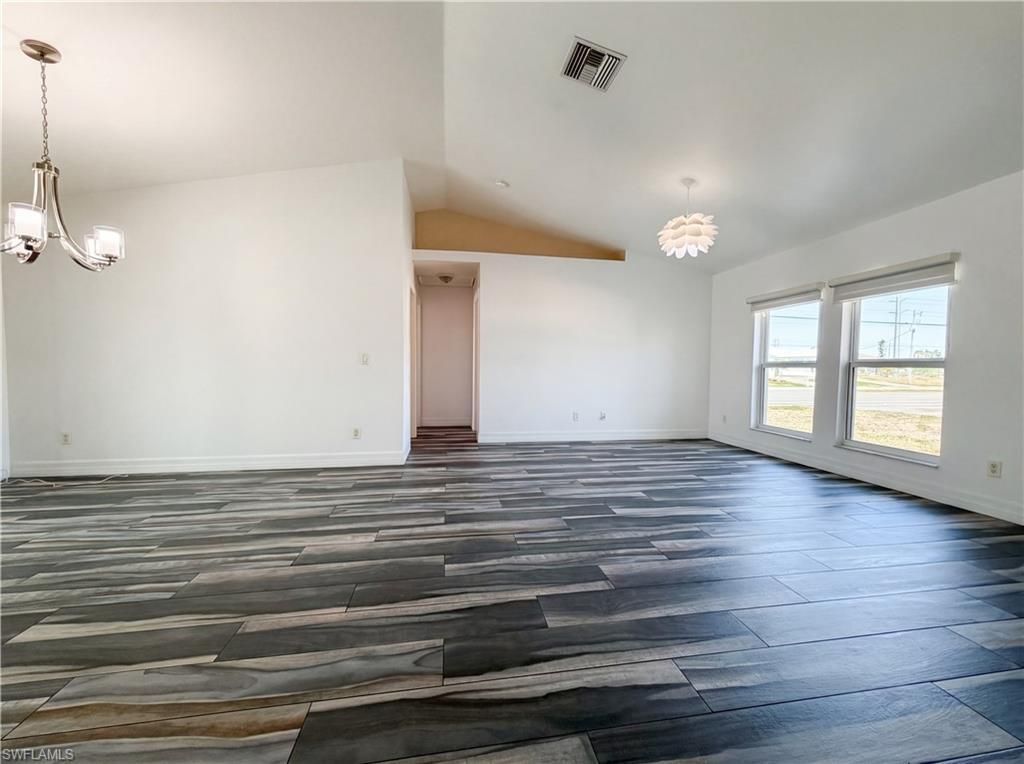 102 SE 43rd Ln, Cape Coral, FL 33904 Photo