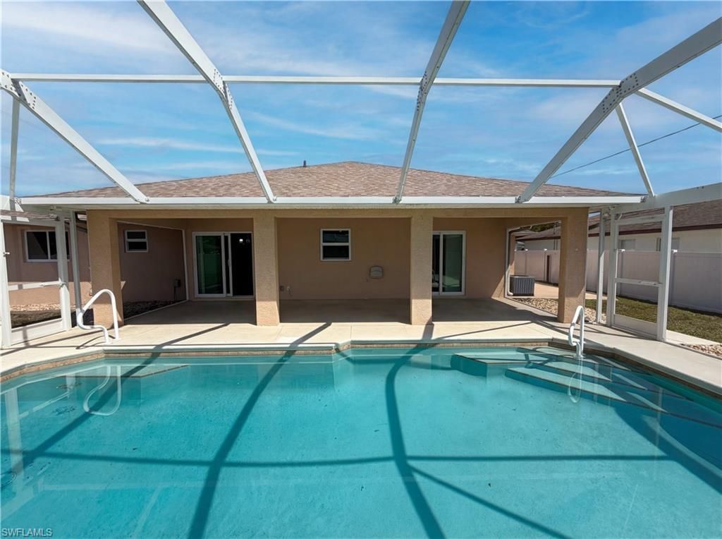 102 SE 43rd Ln, Cape Coral, FL 33904 Photo