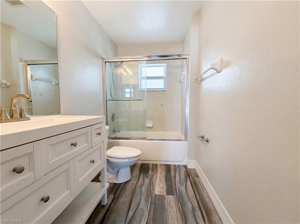 102 SE 43rd Ln, Cape Coral, FL 33904 Photo