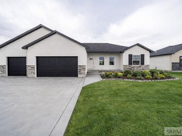 1631 Palm Springs Drive, IDAHO FALLS, ID 83404