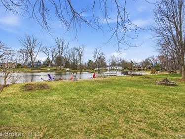 7514 Capri Drive, White Lake Twp, MI 48383