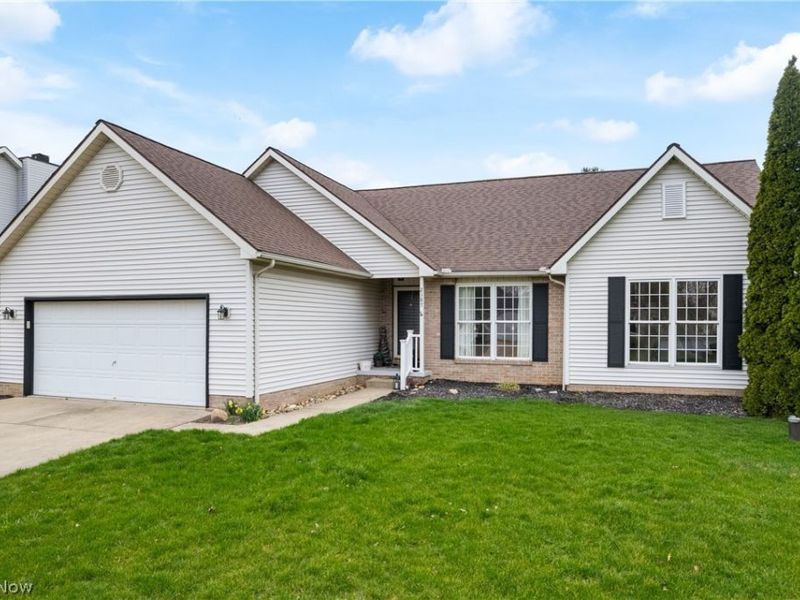 2187 Old Elm Street NE, Canton, OH 44721 Photo 1