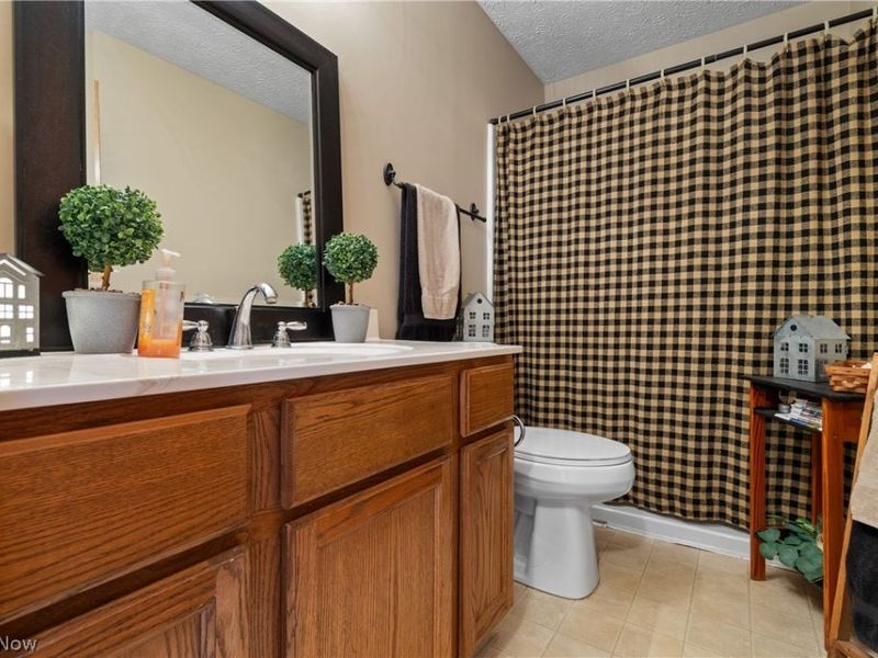 2187 Old Elm Street NE, Canton, OH 44721 Photo 15