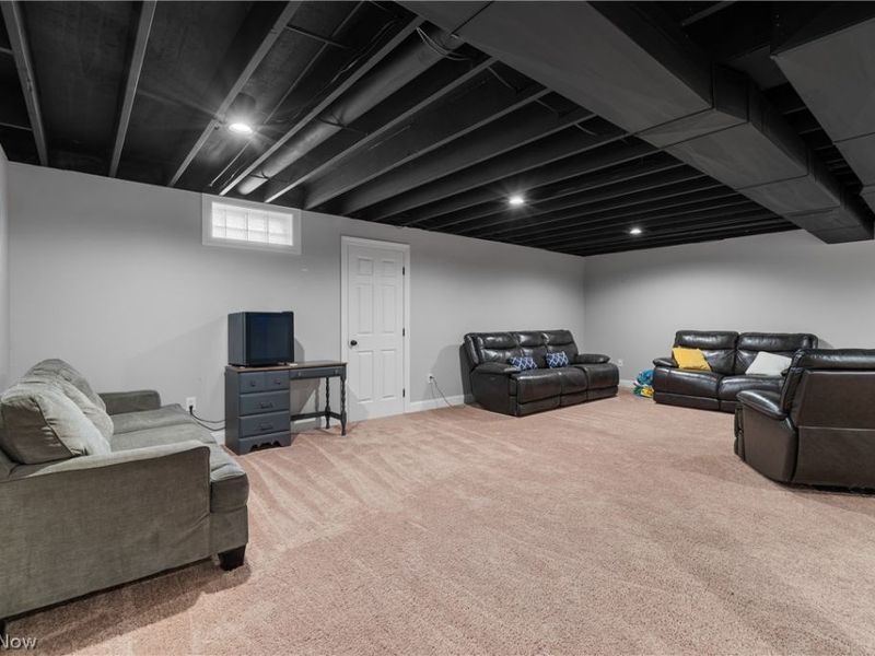 2187 Old Elm Street NE, Canton, OH 44721 Photo 18