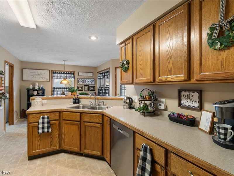 2187 Old Elm Street NE, Canton, OH 44721 Photo 7