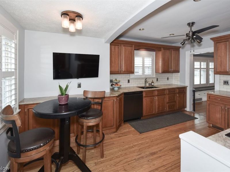 1712 Wright, Rocky River, OH 44116 Photo 10