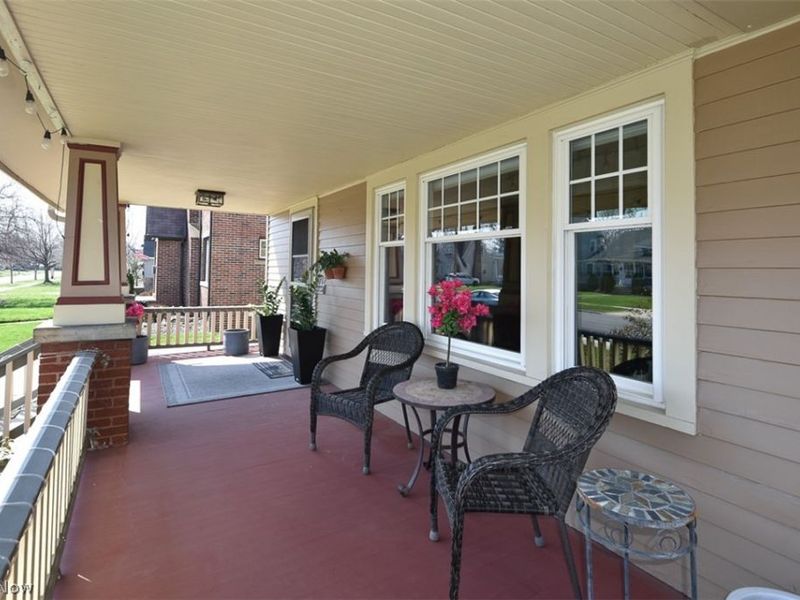 1712 Wright, Rocky River, OH 44116 Photo 2