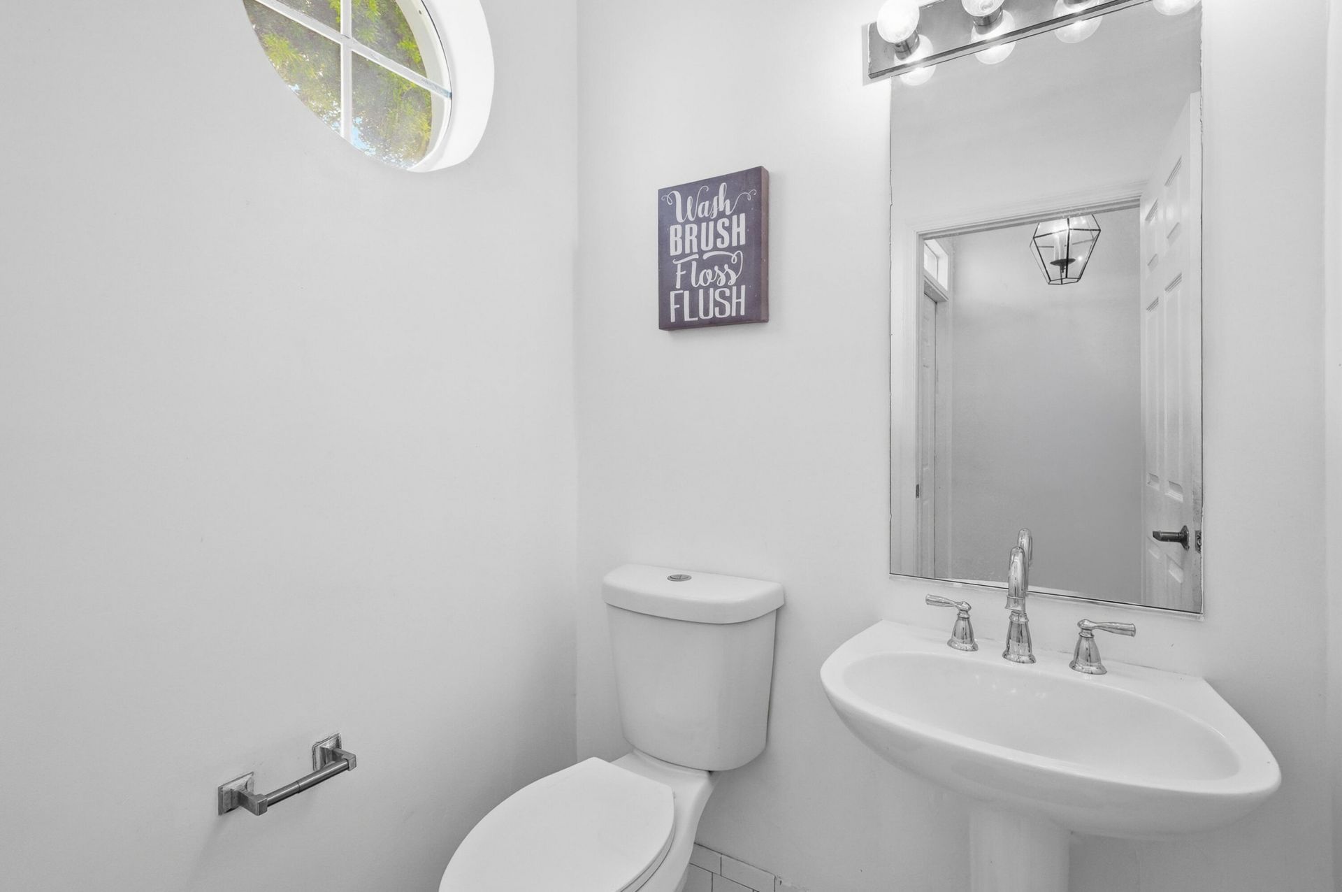 9378 NW 8th Circle, Plantation, FL 33324 Photo