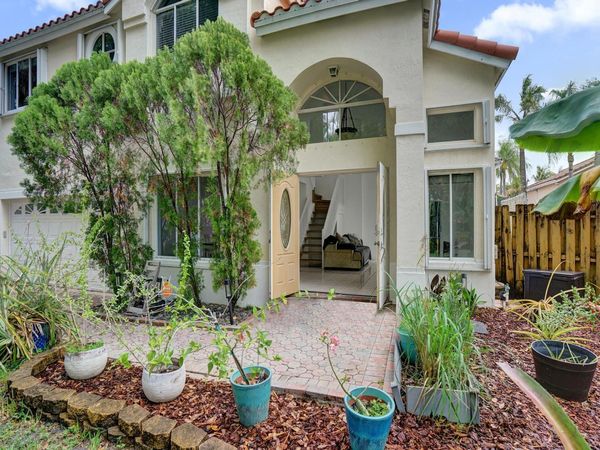 11230 Reveille Road, Cooper City, FL 33026
