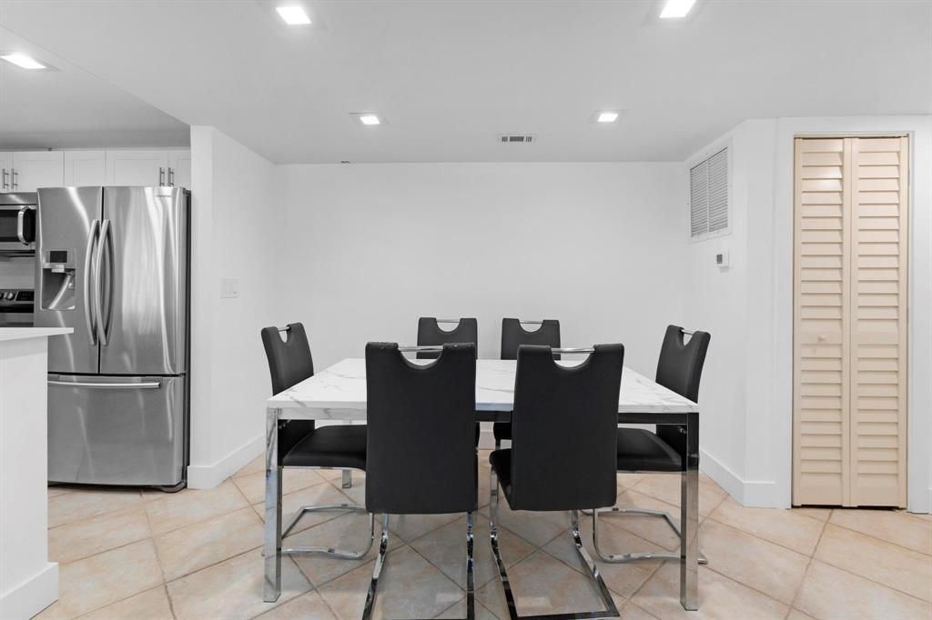 1439 S Ocean Boulevard, Unit 215, Lauderdale by the Sea, FL 33062 Photo