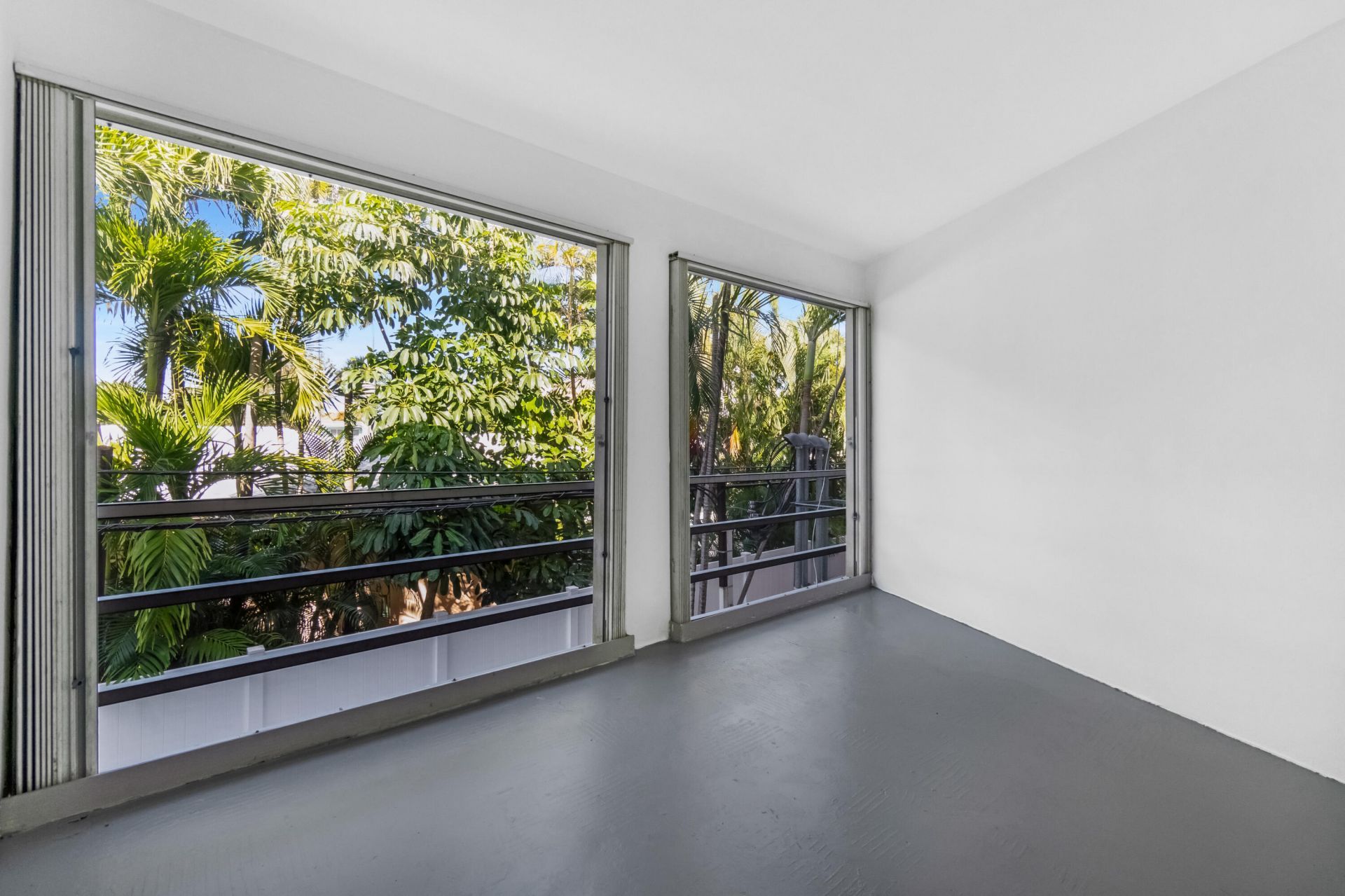 1439 S Ocean Boulevard, Unit 215, Lauderdale by the Sea, FL 33062 Photo