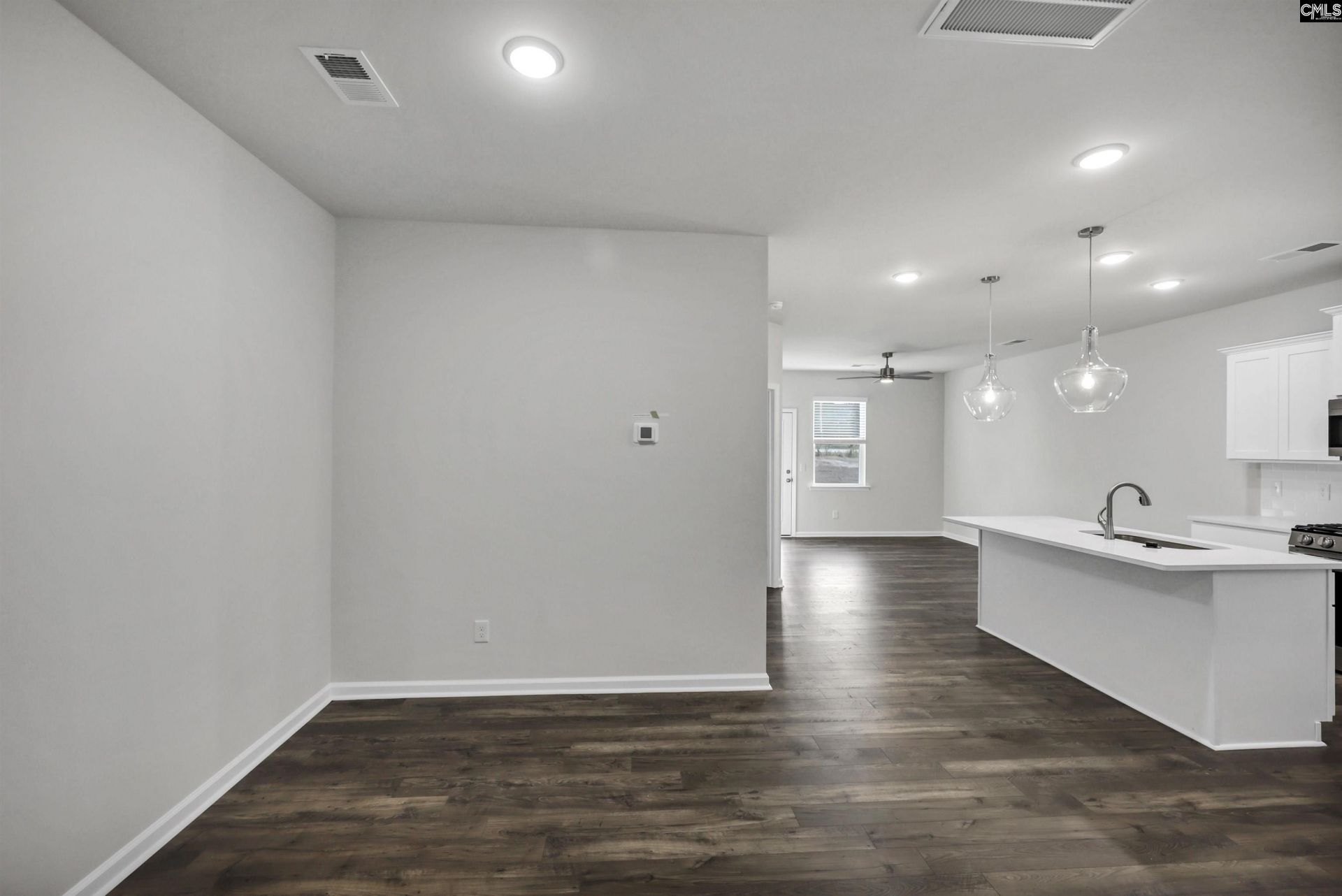 212 Sunny Hill Drive Photo 11