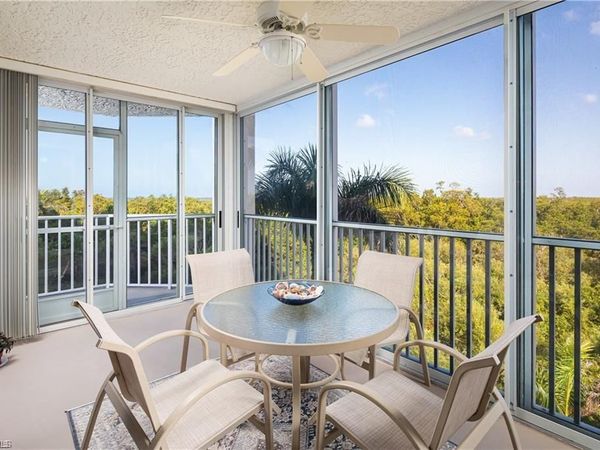 5550 Heron Point DR, Unit 305, NAPLES, FL 34108
