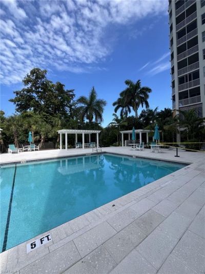 5550 Heron Point Dr, Unit 305, Naples, FL 34108 Photo