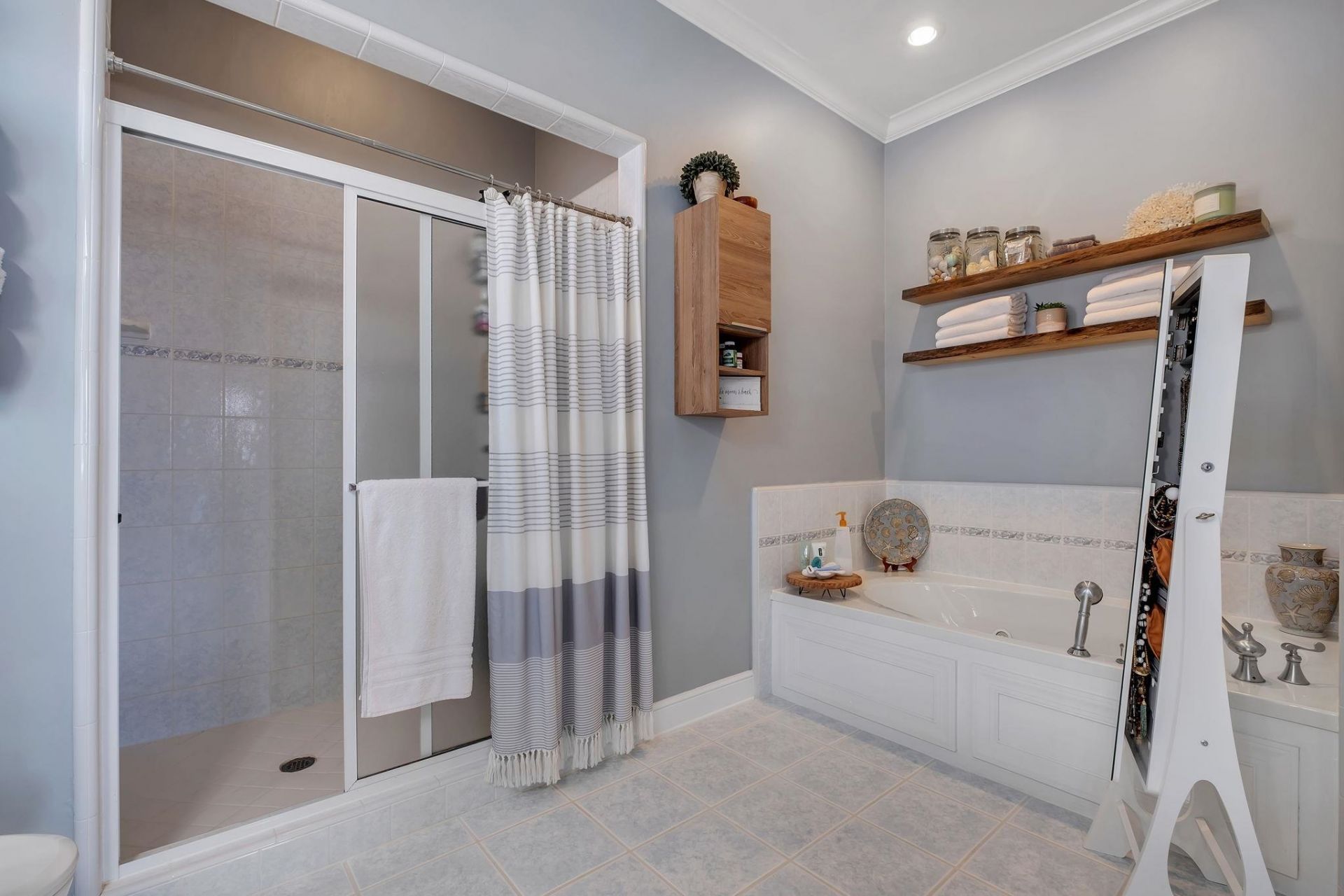 1235 Watkins Cove, Saint George Island, FL 32328 Photo