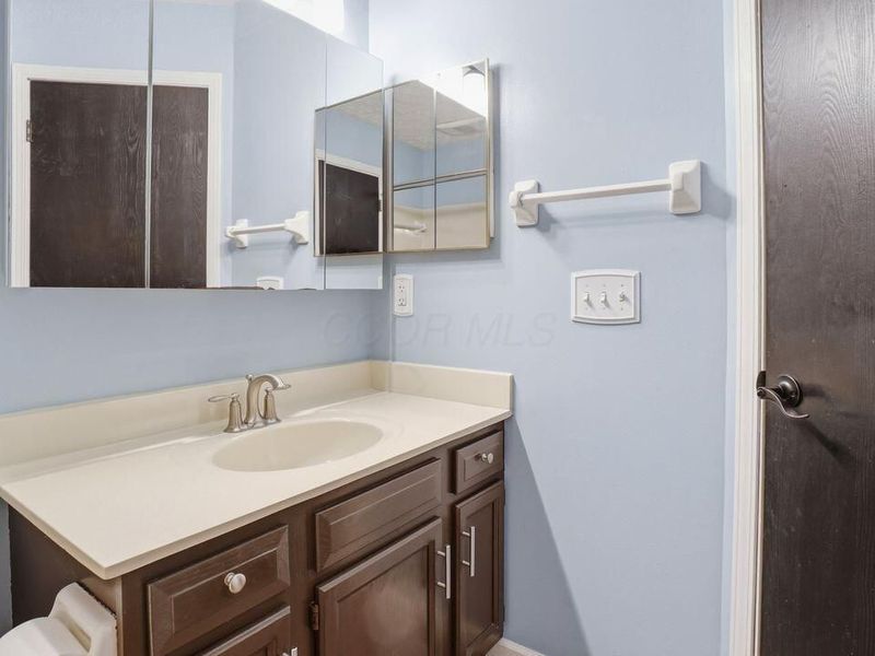 3821 Carriage Run Drive, Hilliard, OH 43026 Photo 12