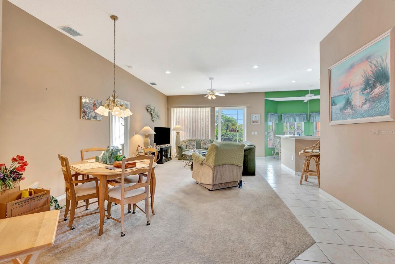 6835 Winslow Street , Sarasota, FL 34243 Photo