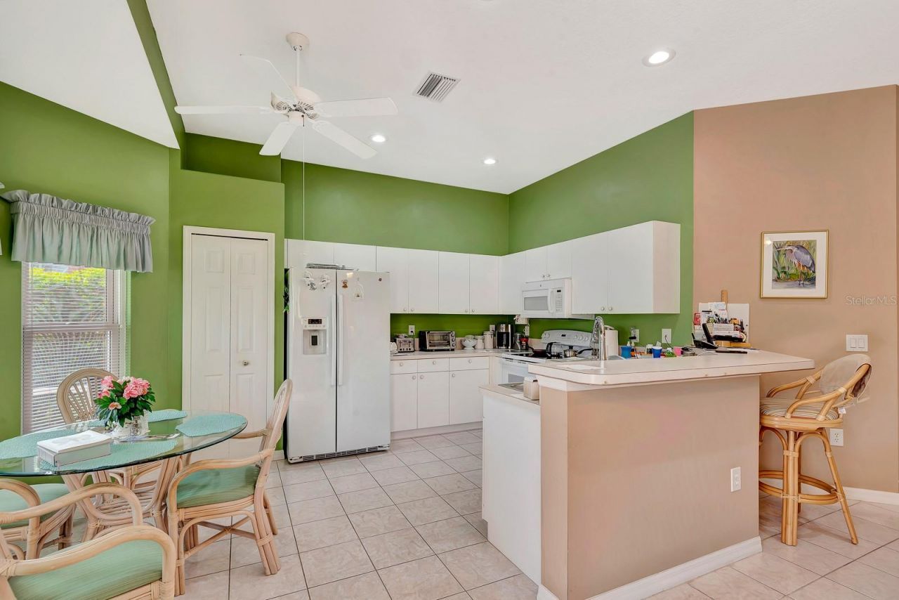 6835 Winslow Street , Sarasota, FL 34243 Photo