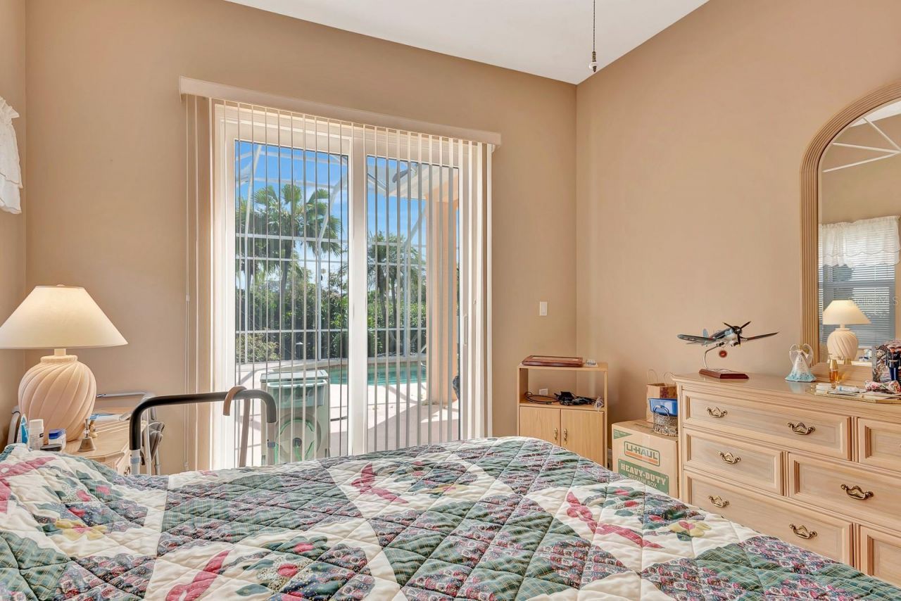 6835 Winslow Street , Sarasota, FL 34243 Photo