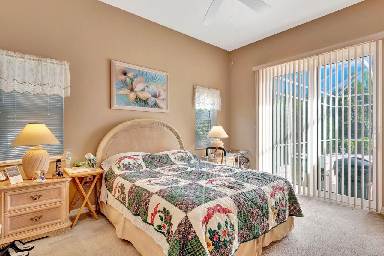 6835 Winslow Street , Sarasota, FL 34243 Photo