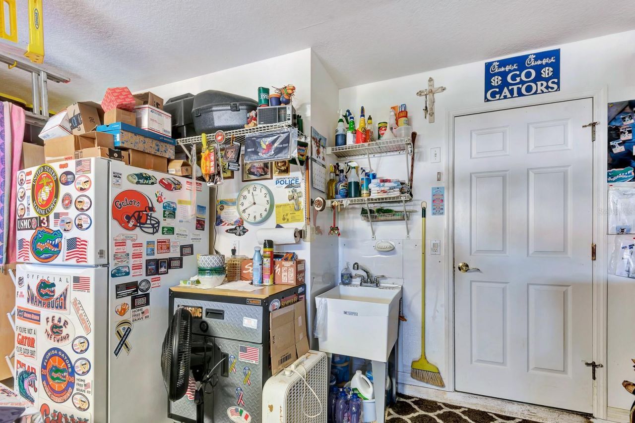 6835 Winslow Street , Sarasota, FL 34243 Photo