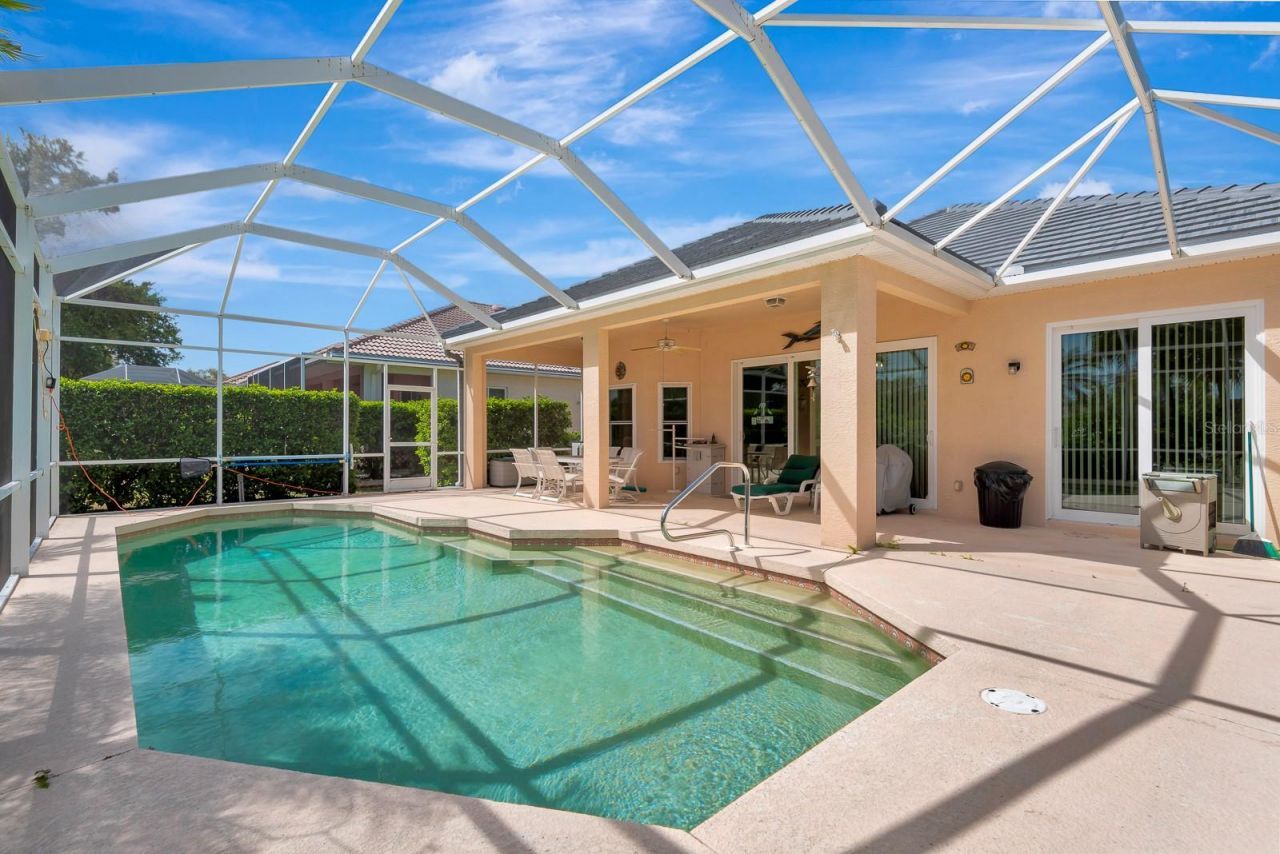 6835 Winslow Street , Sarasota, FL 34243 Photo