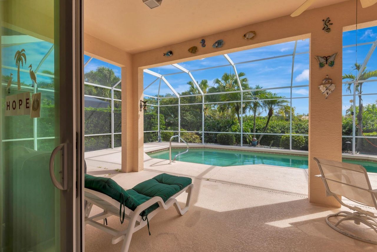 6835 Winslow Street , Sarasota, FL 34243 Photo