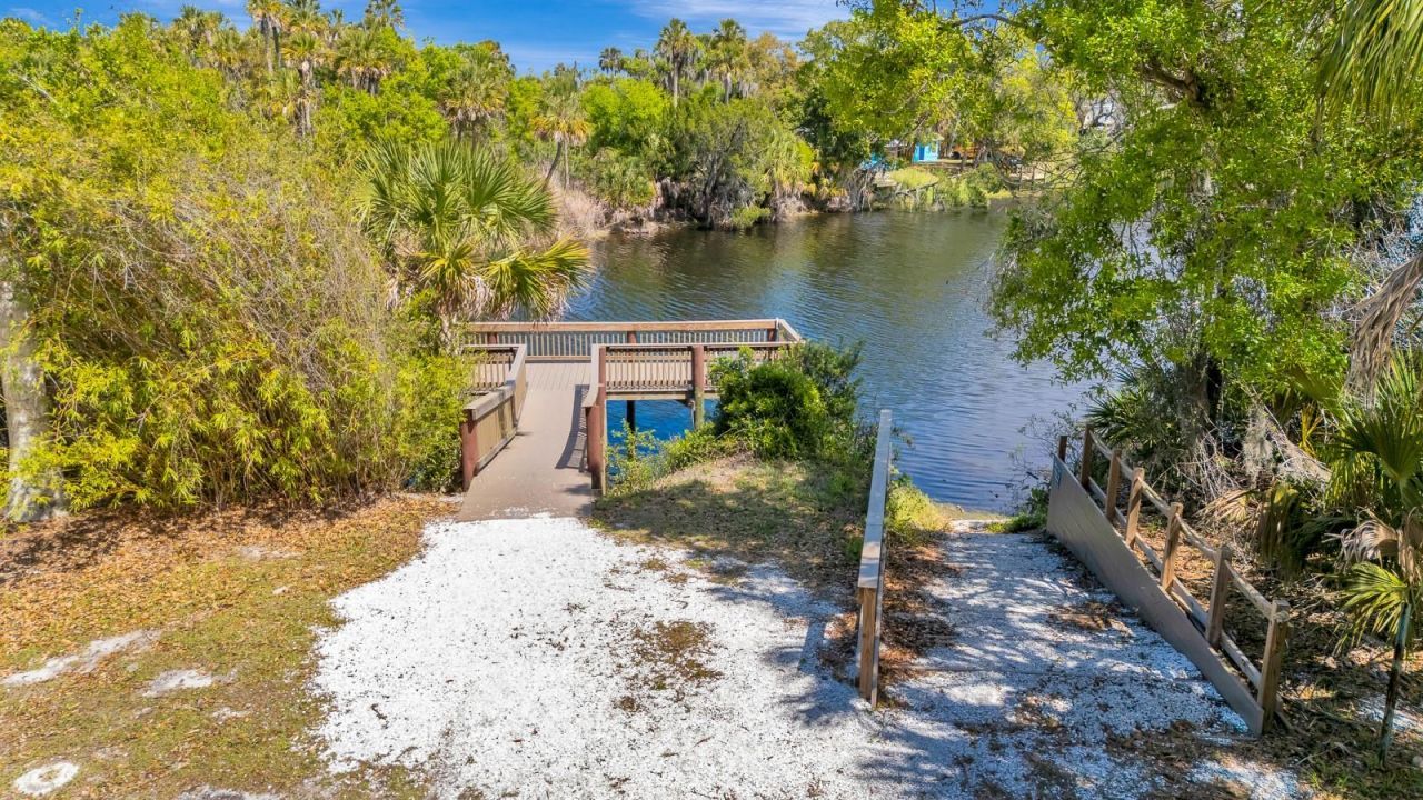 6835 Winslow Street , Sarasota, FL 34243 Photo