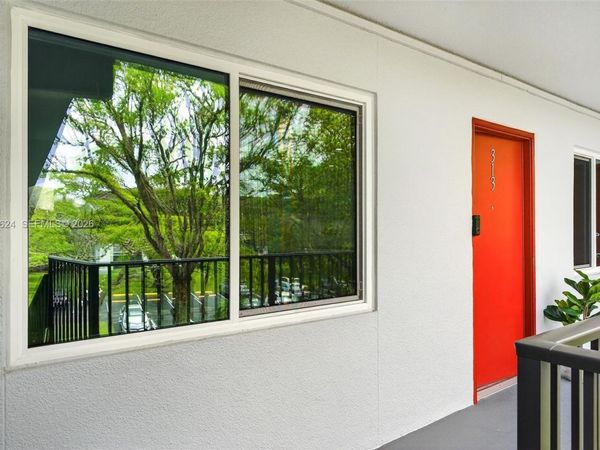 1301 SW 134th Way, Unit 313B, Pembroke Pines, FL 33027