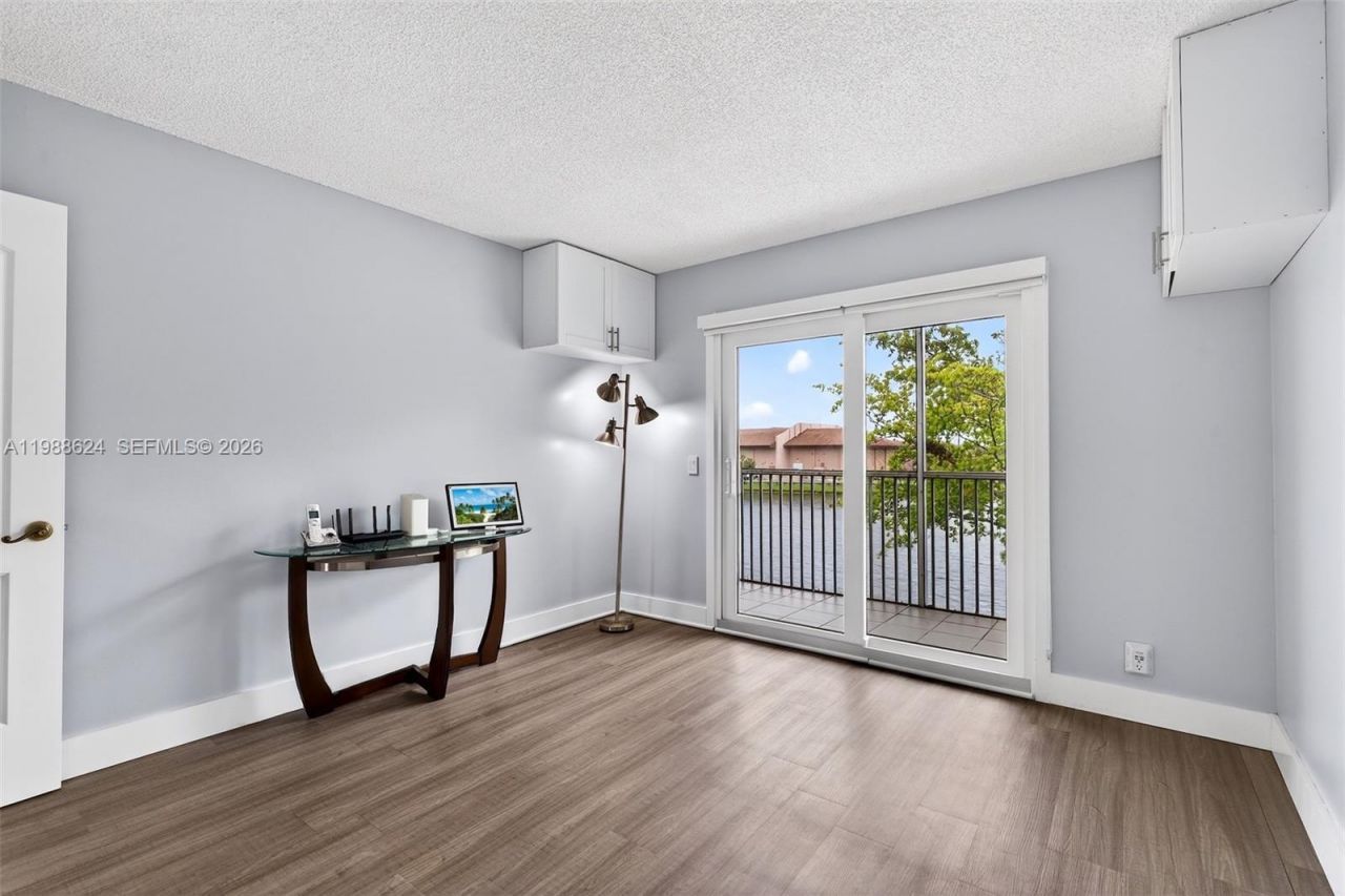 1301 SW 134th Way , Unit 313B, Pembroke Pines, FL 33027 Photo