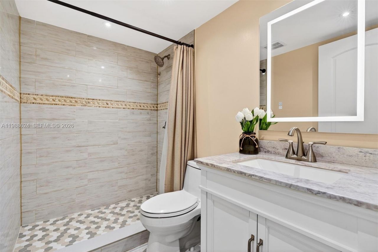 1301 SW 134th Way , Unit 313B, Pembroke Pines, FL 33027 Photo