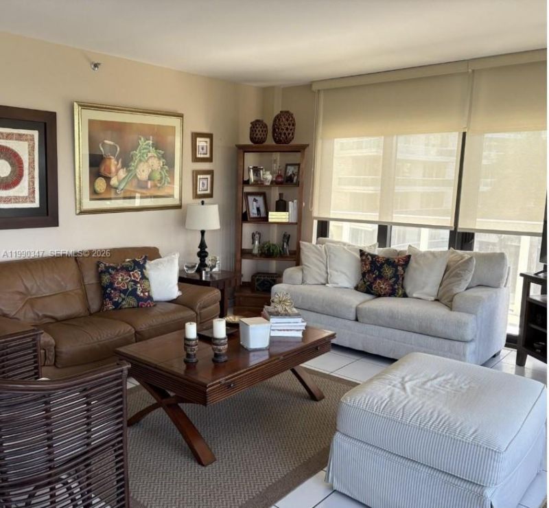 20185 E Country Club Dr , Unit 405, Aventura, FL 33180 Photo