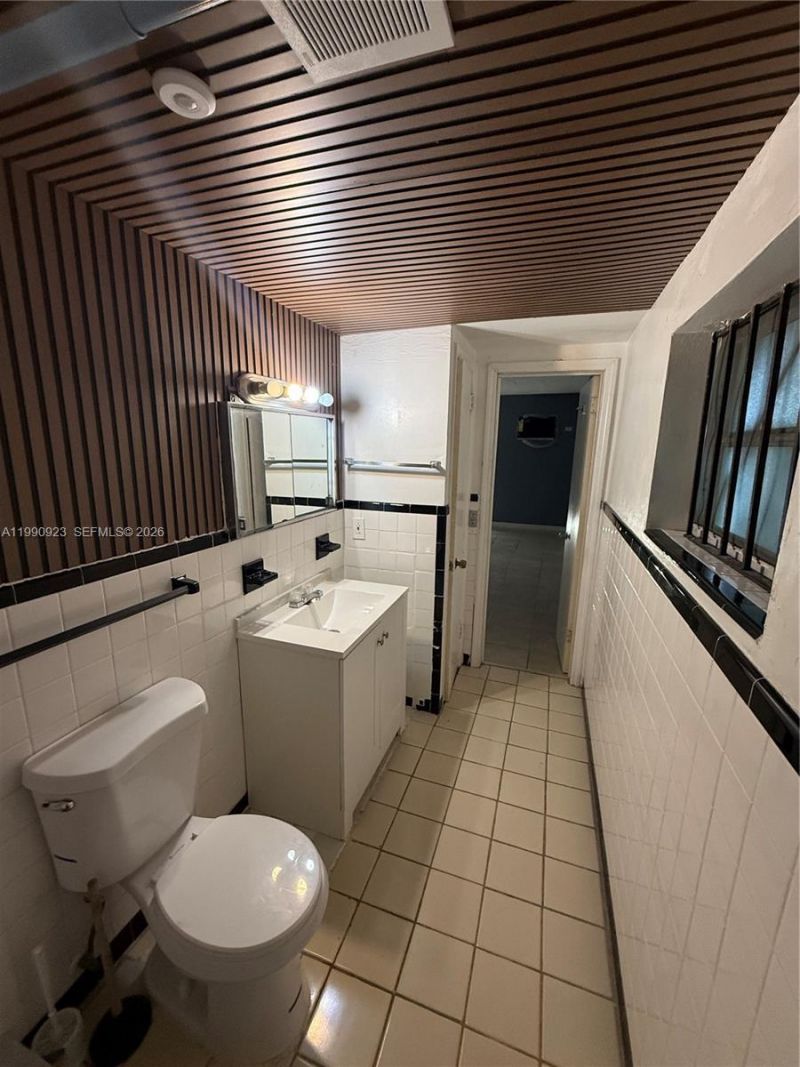 1230 NW 180th Ter , Unit 1, Miami Gardens, FL 33169 Photo