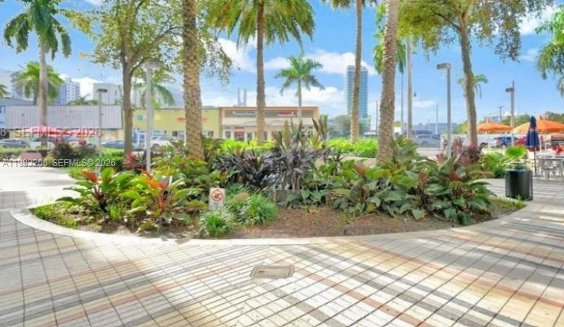 7135 Collins Ave, Unit 525, Miami Beach, FL 33141 Photo