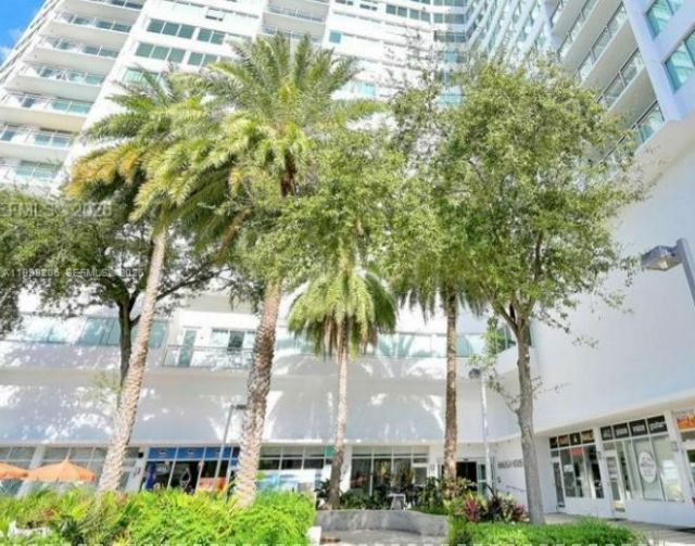 7135 Collins Ave, Unit 525, Miami Beach, FL 33141 Photo